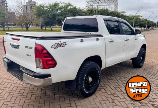 Camionetas - Toyota HILUX DC SRX 2.8 TDI 2016 Diesel - En Venta