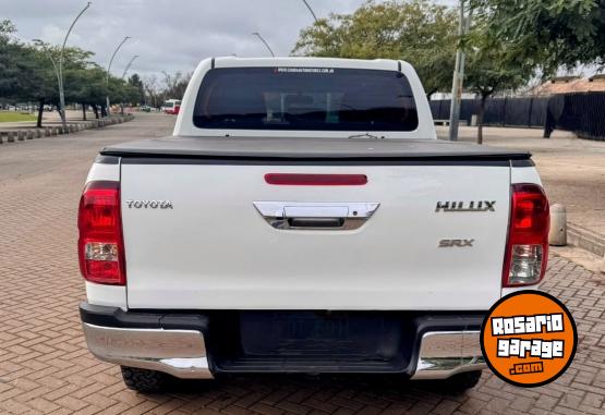 Camionetas - Toyota HILUX DC SRX 2.8 TDI 2016 Diesel - En Venta