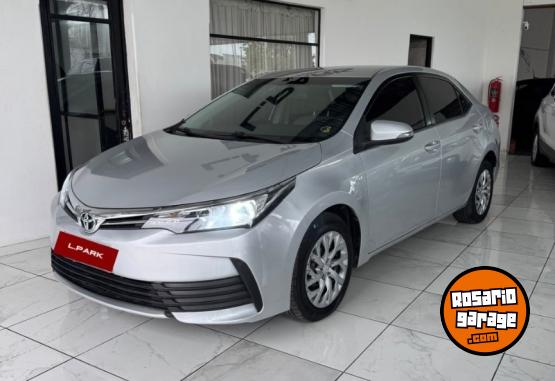 Autos - Toyota Corolla XLI 2018 Nafta 102000Km - En Venta