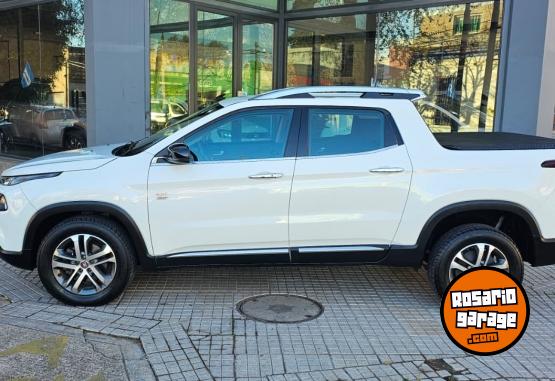 Camionetas - Fiat TORO VOLCANO 2.0 4X4 A/T 2016 Diesel 120000Km - En Venta