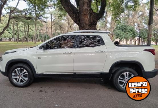 Camionetas - Fiat Toro Volcano 2016 Diesel 129000Km - En Venta