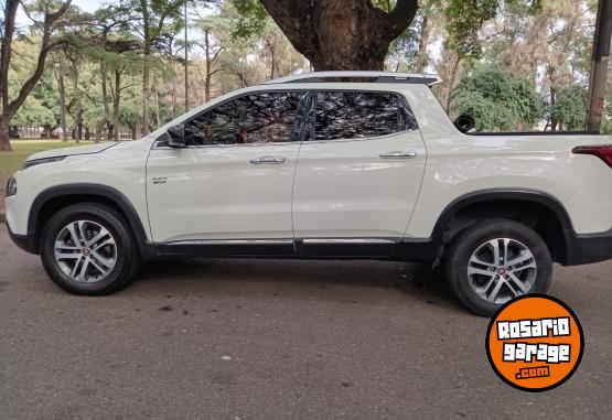 Camionetas - Fiat Toro Volcano 2016 Diesel 129000Km - En Venta