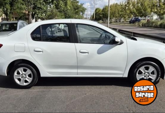Autos - Renault Logan privilege 1ra mano 2017 Nafta 140000Km - En Venta