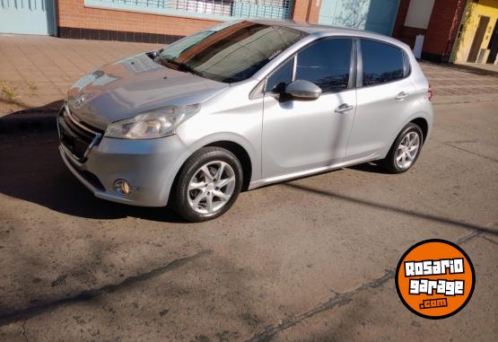 Autos - Peugeot 208 Allure Plus touchcree 2013 Nafta 129Km - En Venta