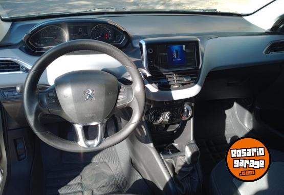 Autos - Peugeot 208 Allure Plus touchcree 2013 Nafta 129Km - En Venta