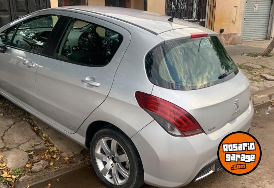 Autos - Peugeot Allure 2015 Nafta 130000Km - En Venta