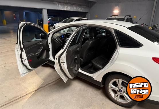 Autos - Ford Focus 2014 Nafta 94000Km - En Venta