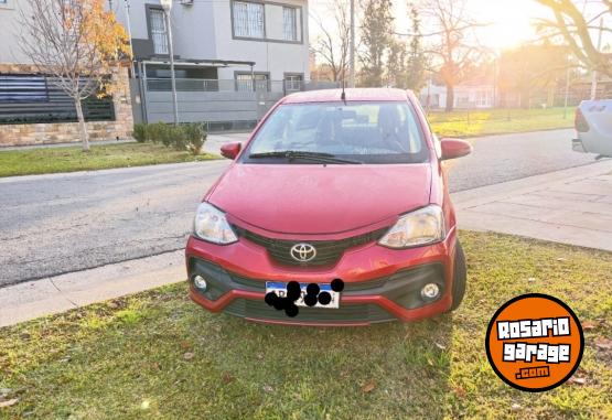 Autos - Toyota Etios 2017 Nafta 78000Km - En Venta