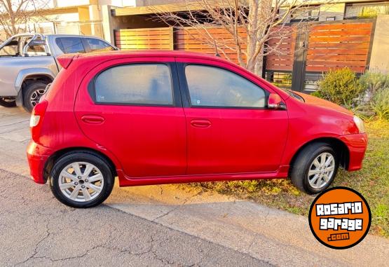 Autos - Toyota Etios 2017 Nafta 78000Km - En Venta