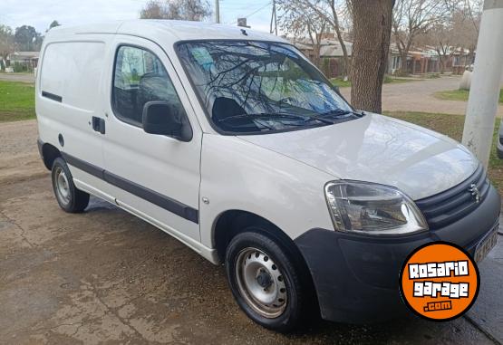Utilitarios - Peugeot 2024 hdi confort 2024 Diesel 120000Km - En Venta