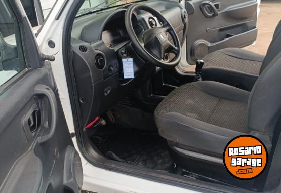 Utilitarios - Peugeot 2024 hdi confort 2024 Diesel 120000Km - En Venta