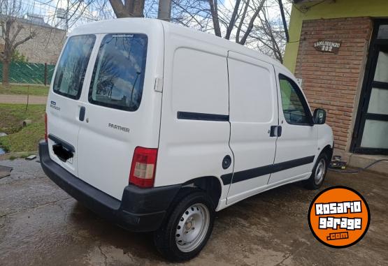 Utilitarios - Peugeot 2024 hdi confort 2024 Diesel 120000Km - En Venta