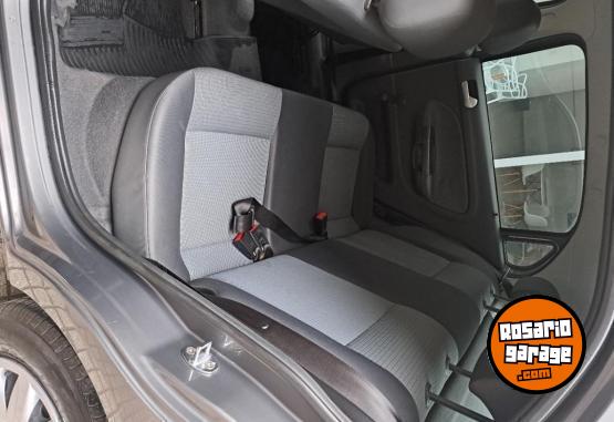 Autos - Volkswagen Gol Trend 2011 Nafta 113000Km - En Venta