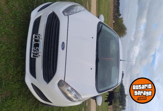 Autos - Ford Fiesta 2015 Nafta 115000Km - En Venta