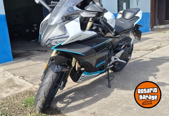 Motos - CF 450 sr 2025 Nafta 6000Km - En Venta