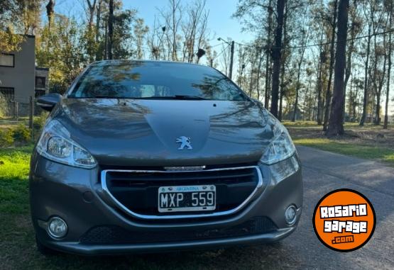 Autos - Peugeot 208 2013 GNC 130000Km - En Venta