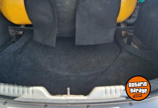Autos - Volkswagen Voyage 2013 GNC 330000Km - En Venta