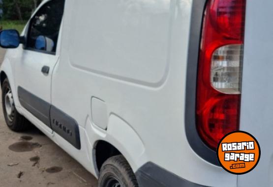 Utilitarios - Fiat Fiorino 2014 Nafta 139000Km - En Venta