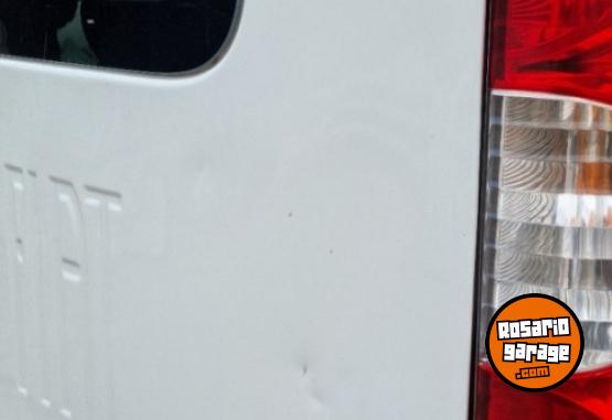 Utilitarios - Fiat Fiorino 2014 Nafta 139000Km - En Venta