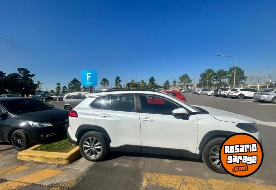 Autos - Toyota Corolla cross 2023 Nafta 86000Km - En Venta