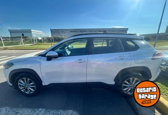Autos - Toyota Corolla cross 2023 Nafta 86000Km - En Venta