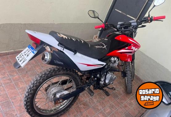 Motos - Corven Triax 150 2021 Nafta 11000Km - En Venta
