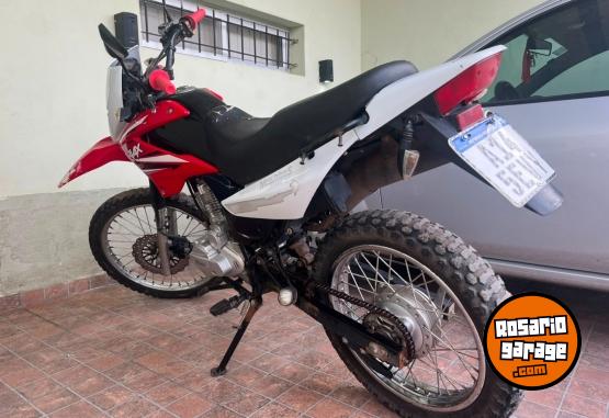 Motos - Corven Triax 150 2021 Nafta 11000Km - En Venta