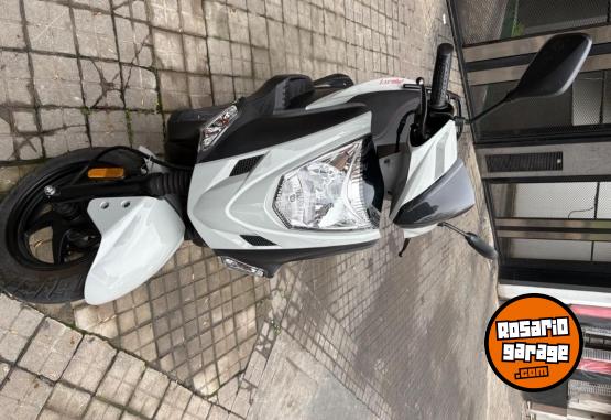 Motos - Kymco Agility 125 2024 Nafta 5000Km - En Venta