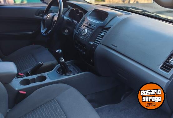 Camionetas - Ford Ranger XL 2.2 2016 Diesel 158000Km - En Venta