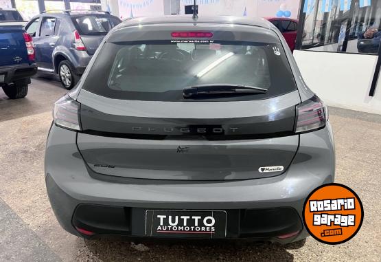 Autos - Peugeot 208 Allure 2025 Nafta 21000Km - En Venta