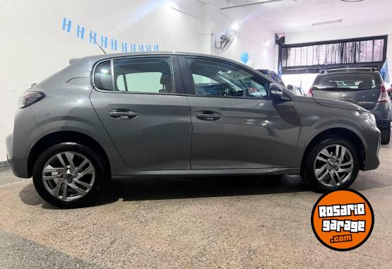 Autos - Peugeot 208 Allure 2025 Nafta 21000Km - En Venta