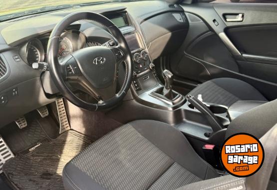 Autos - Hyundai G�nesis 2013 Nafta 84500Km - En Venta