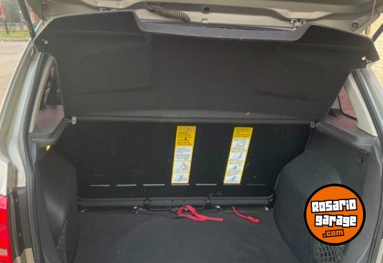 Autos - Volkswagen Suran. Gol. 2012 Nafta 190000Km - En Venta