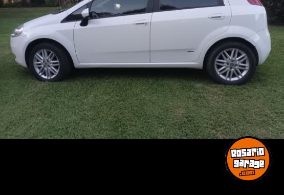 Autos - Fiat FIAT PUNTO ESSENC 1.4 GNC 2011 GNC 125000Km - En Venta