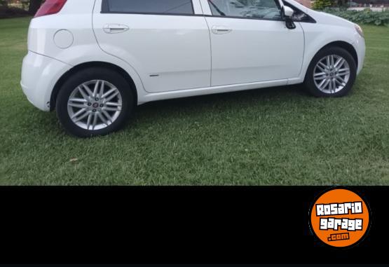 Autos - Fiat FIAT PUNTO ESSENC 1.4 GNC 2011 GNC 125000Km - En Venta