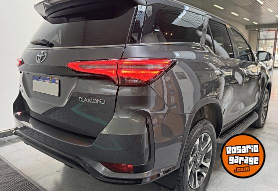 Camionetas - Toyota SW4 Diamond AT 2022 Diesel - En Venta