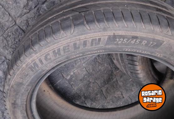 Accesorios para Autos - Enganche Toyota Corolla y Cubiertas - En Venta