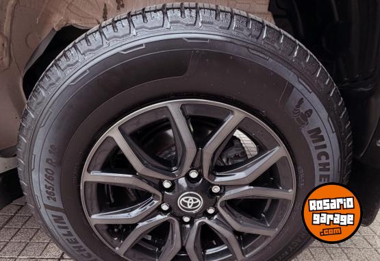 Camionetas - Toyota SW4 GR 2024 Diesel 80000Km - En Venta