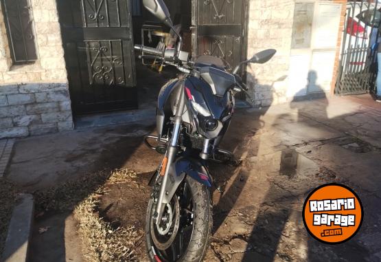 Motos - Bajaj Rouser 2023 Nafta 80Km - En Venta