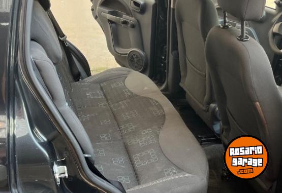Autos - Fiat Uno attractive 2013 Nafta 110000Km - En Venta
