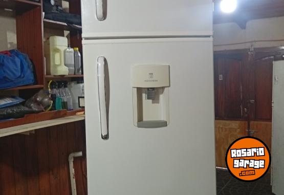 Hogar - Heladera con freezer - En Venta