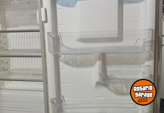Hogar - Heladera con freezer - En Venta