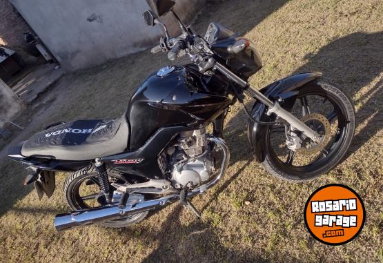 Motos - Honda CG NEW TITAN 2018 Nafta 42000Km - En Venta