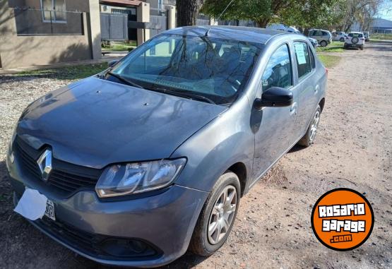 Autos - Renault Logan 2015 GNC 236000Km - En Venta