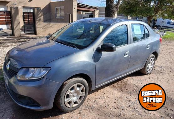Autos - Renault Logan 2015 GNC 236000Km - En Venta