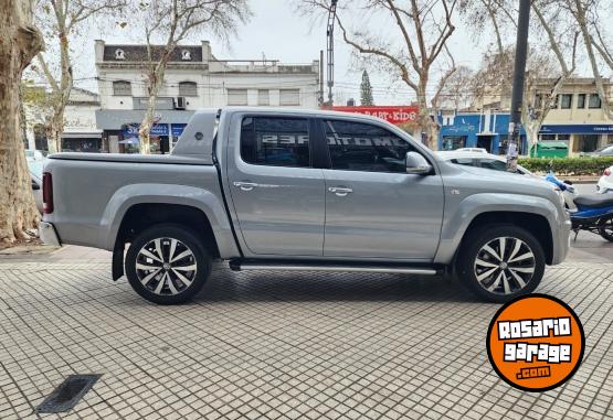 Camionetas - Volkswagen AMAROK V6 2024 Diesel 37000Km - En Venta