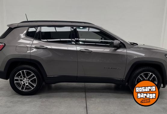 Camionetas - Jeep Compass Sport impecable 2019 Nafta 100000Km - En Venta
