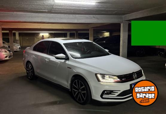 Autos - Volkswagen Vento 2018 Nafta 77500Km - En Venta
