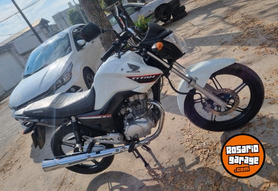 Motos - Honda Titan 2021 Nafta 20000Km - En Venta