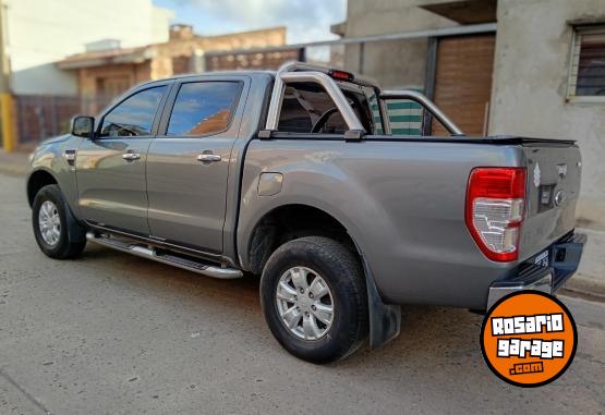 Camionetas - Ford Ranger 2.5 xlt 2014 GNC 123000Km - En Venta